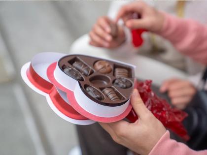 Vỏ hộp giấy đựng socola cao cấp