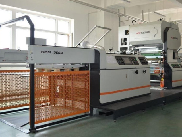 Tìm hiểu kỹ thuật cán màng bề mặt hộp giấy